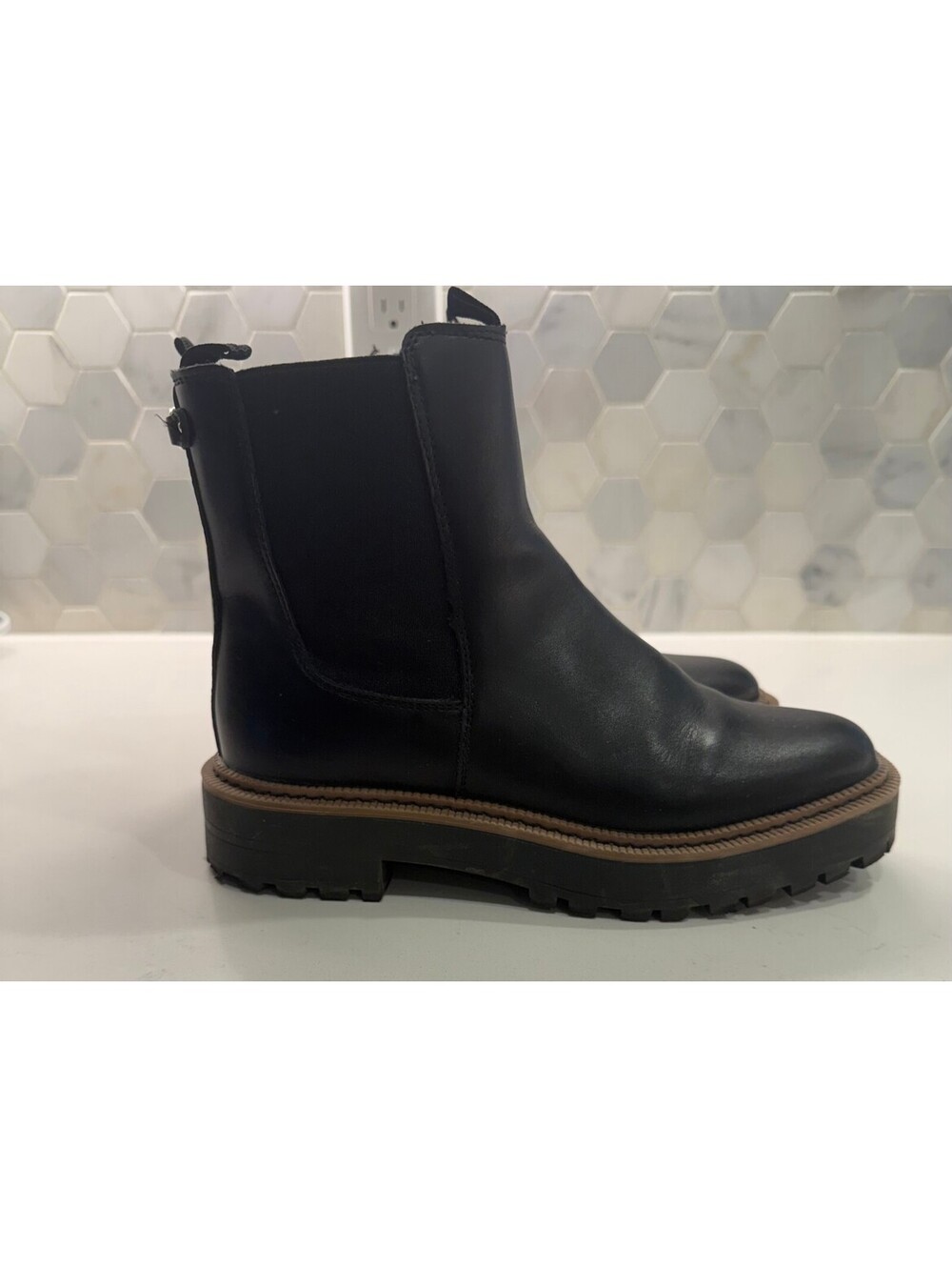 Sam Edelman Laguna Chelsea Boots Size 4 Kids/5.5 Women - Picture 2 of 7